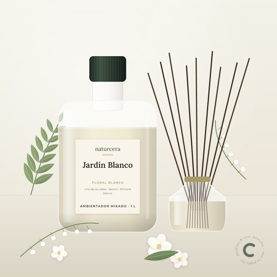 Recarga de ambientador mikado Jardín Blanco de Naturcera, envase de 1 L junto a un difusor de varillas